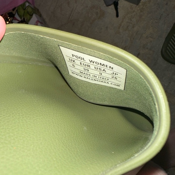 Balenciaga Pool slides kaki/black - Picture 9 of 11